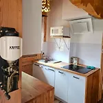 Goralska 3 Highland - Jacuzzi, Sauna, Split Ac, Private Parking, Mountains View 木屋