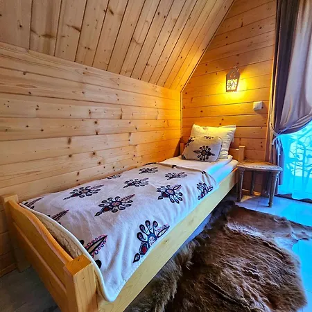 Goralska 3 Highland - Jacuzzi, Sauna, Split Ac, Private Parking, Mountains View Dağ evi Zakopane