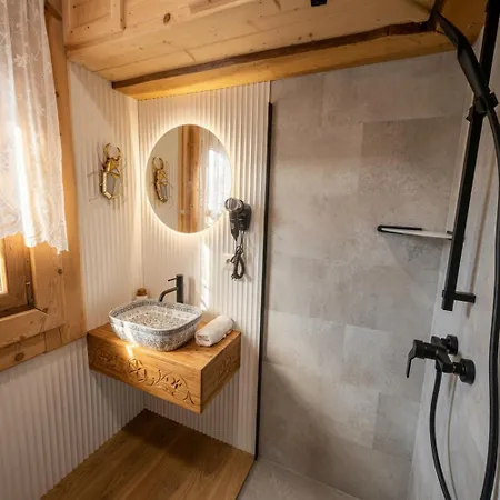 Goralska 3 Highland - Jacuzzi, Sauna, Split Ac, Private Parking, Mountains View *