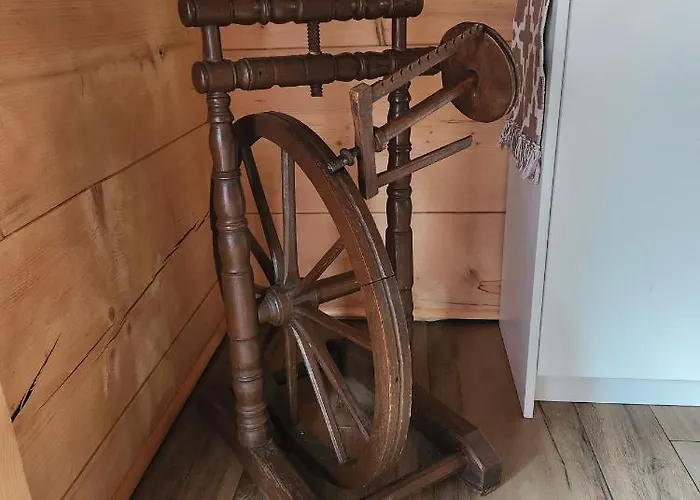 Domek alpejski Goralska 3 Highland - Jacuzzi, Sauna, Split Ac, Private Parking, Mountains View Zakopane